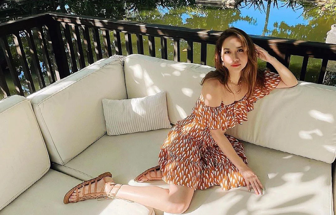 Hot Adventure Travelll