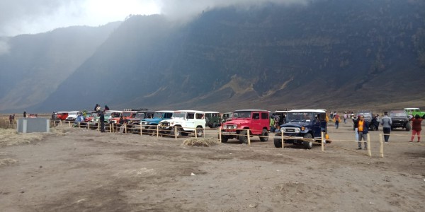 TOUR 'D BROMO (JALUR WONOKITRI/CEMORO LAWANG)