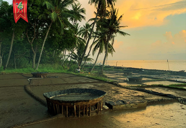 INDAHNYA BERWISATA DI DESA LES BALI